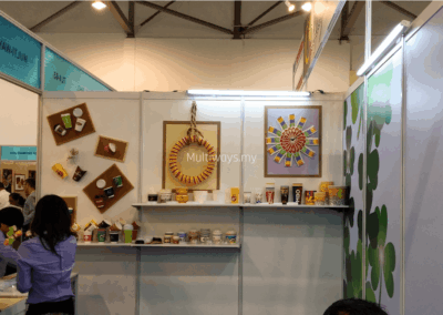 A showcase of our packaging products displayed on the wall rack